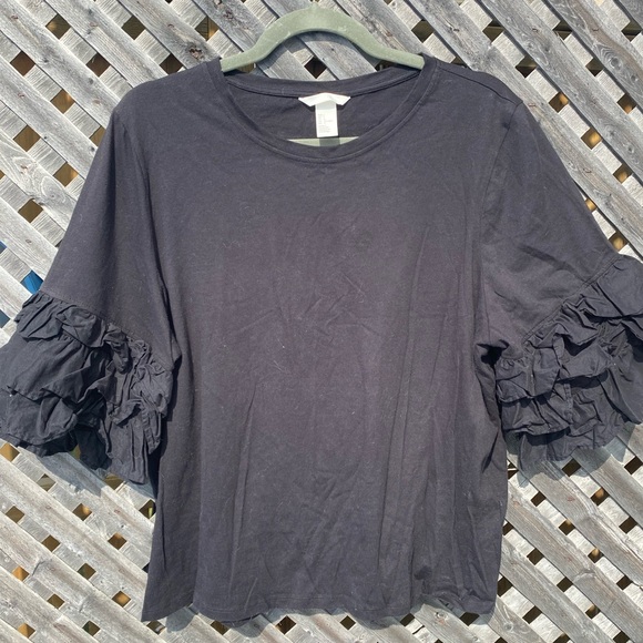 H&M - Black Cotton T-Shirt w/ruffle sleeves - Picture 1 of 8